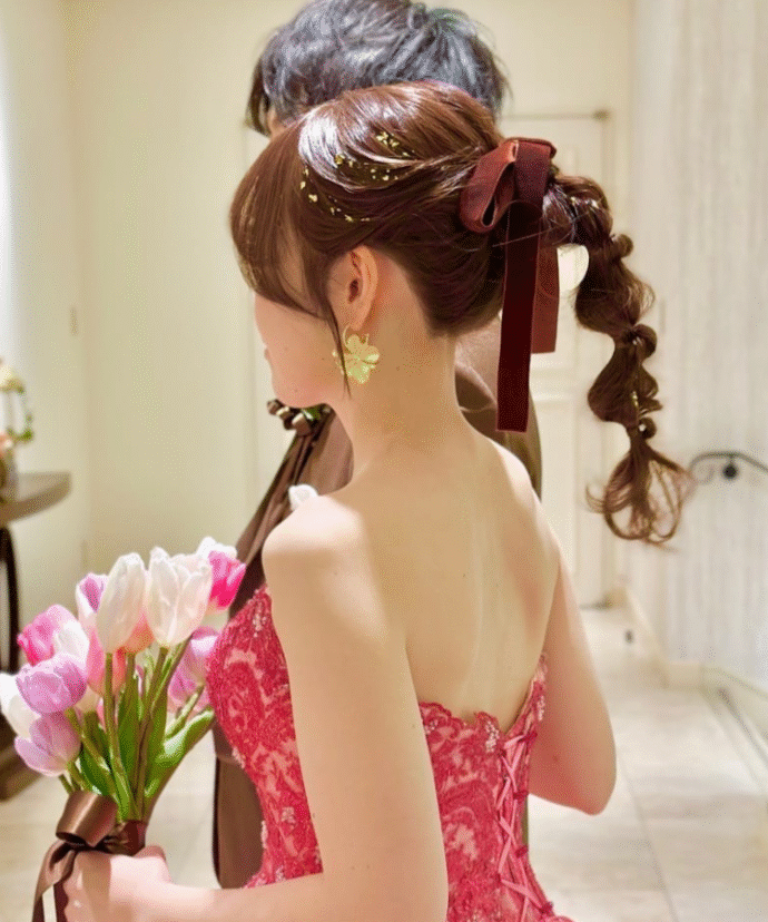 ベロアリボン×高め位置の玉ねぎポニー