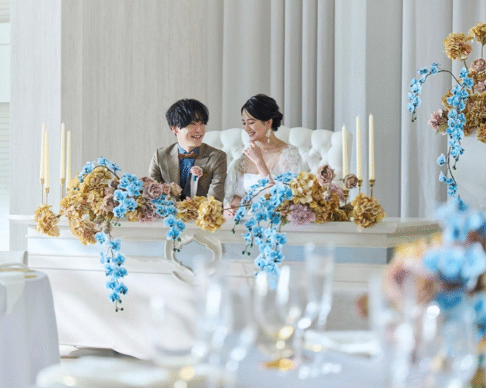 ②青い胡蝶蘭を使ったトレンドコーディネート