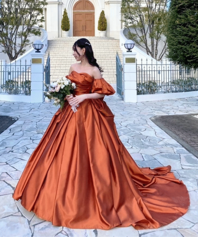 ②ラテコッタ×パフスリーブの大人気ドレス