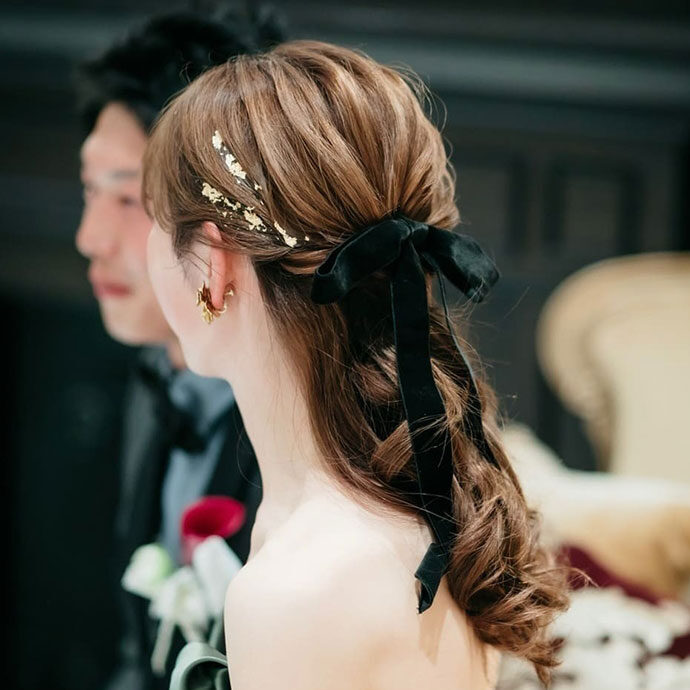 ベロアリボンの花嫁ヘア