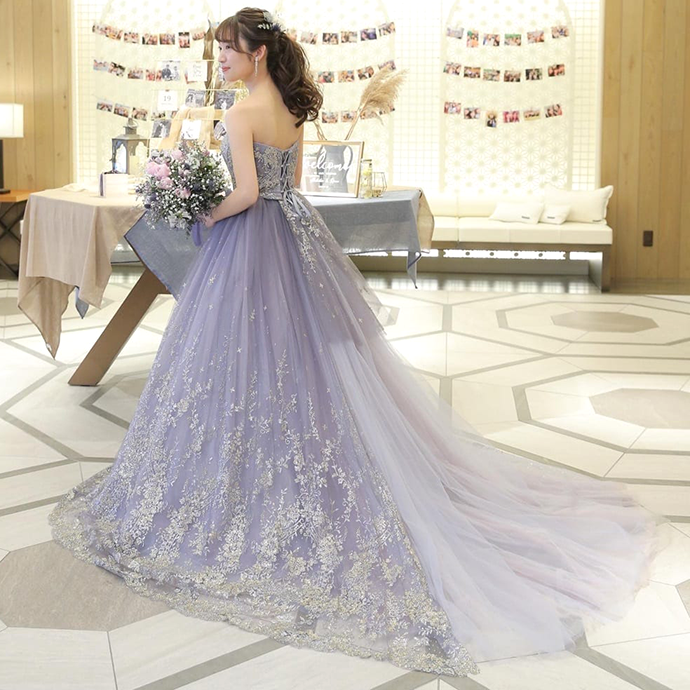 グレーのカラードレス