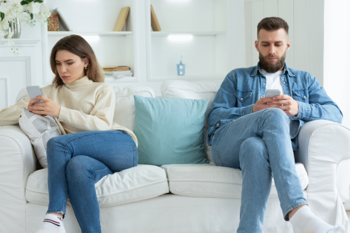 会話やデートの回数が減る