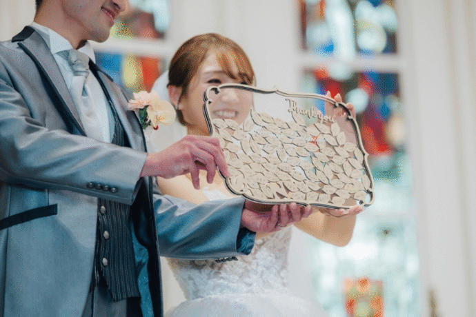 ①オリジナル感満載！「ゲストと作る結婚証明書」