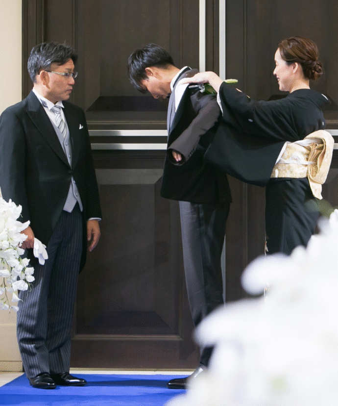 ④挙式の入場演出「ジャケットセレモニー」