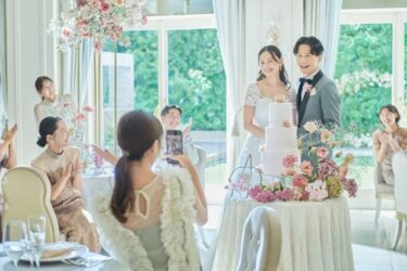 結婚式に呼ぶ人数の平均や費用は？予算に合わせた招待客の決め方もご紹介