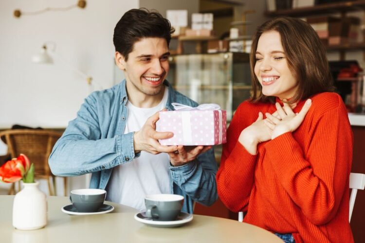 1月31日「愛妻の日」のプレゼントアイデア！日頃の感謝と大切に想う気持ちをサプライズで