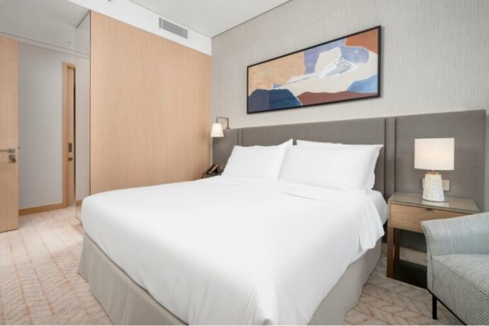 交通費と宿泊費で2万円以上かかる場合