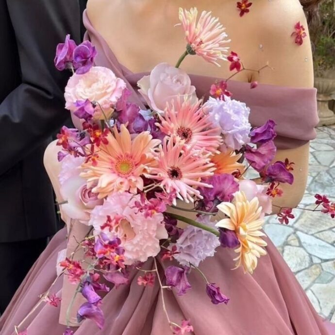 ③大人感あるガーベラのピンク系ウェディングブーケ