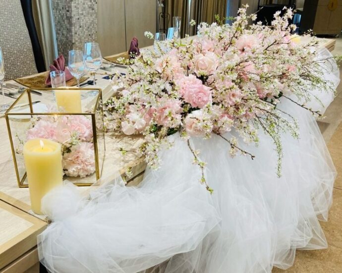 ⑤桜を使った華やかなテーブルコーディネート