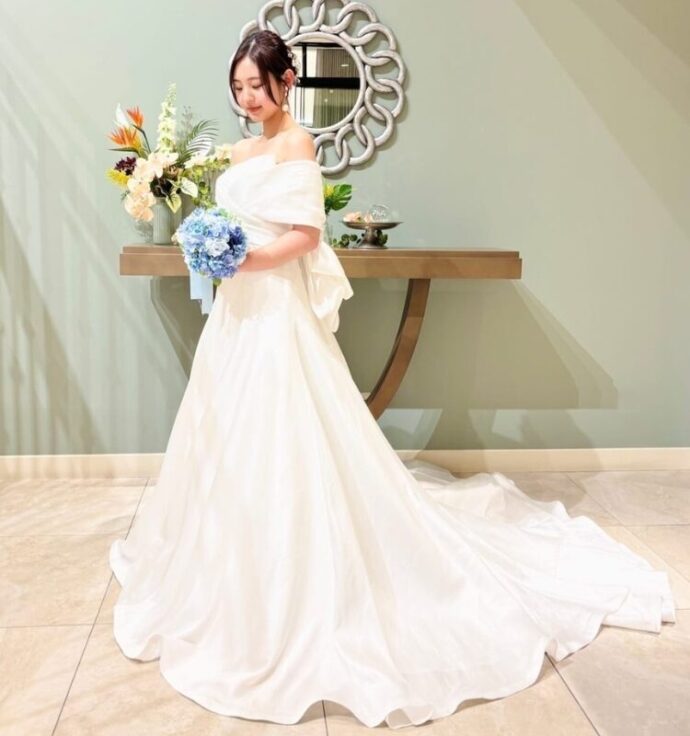 ⑧Aライン×ミカドシルクのサテンドレス