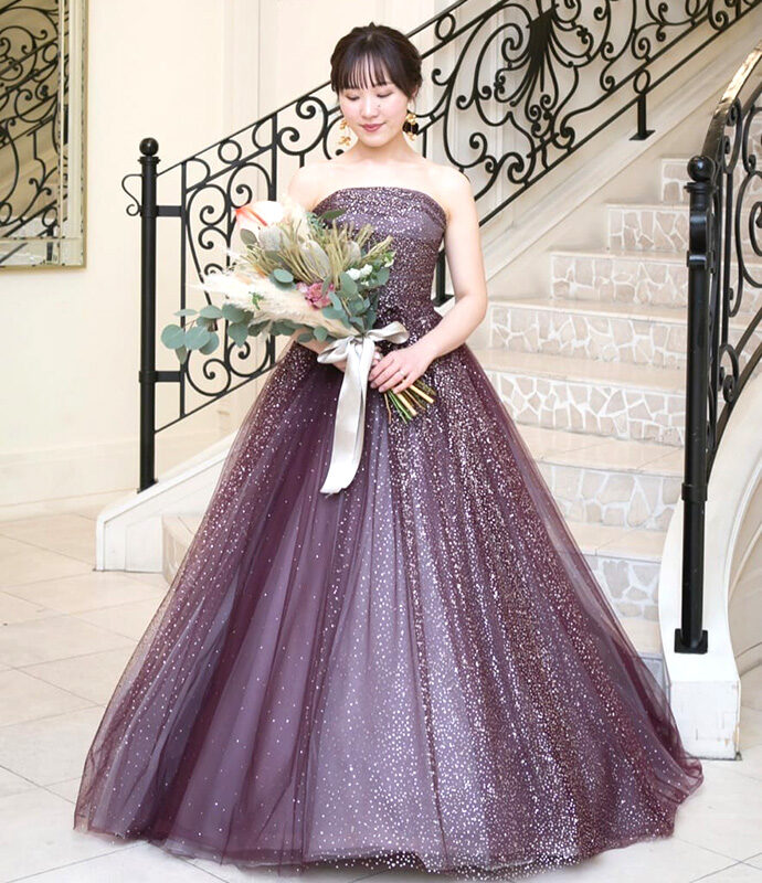 結婚式のパープルカラードレス