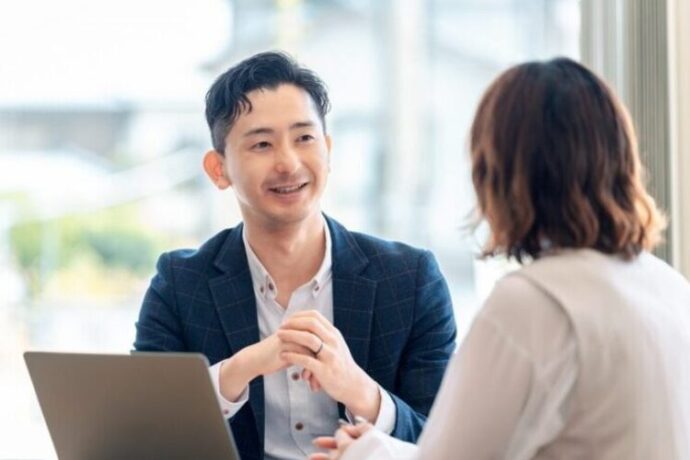 職場や周囲への結婚報告【入籍の3ヶ月～半年前】