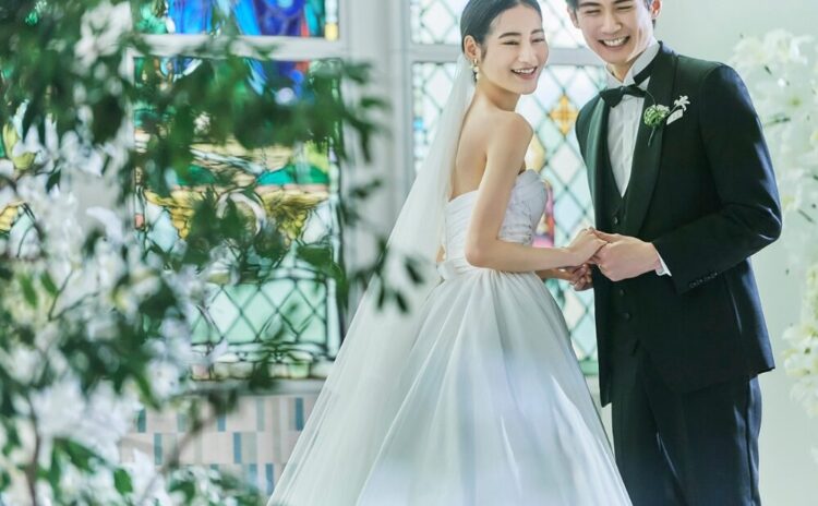 結婚式が安い時期はある？おすすめのシーズンや時間帯、費用をお得にするポイント