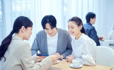 ブライダルフェアと式場見学の違いは何？内容の比較や注意点を解説