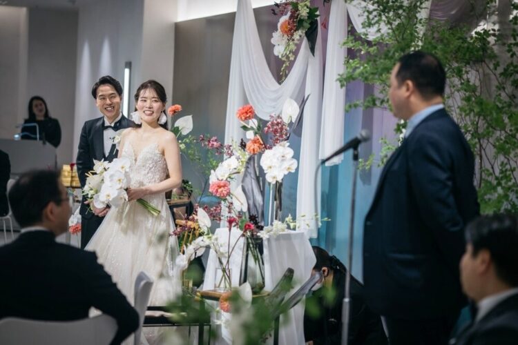 結婚式の主賓とは？挨拶や祝辞の依頼方法からお礼のマナーまで解説